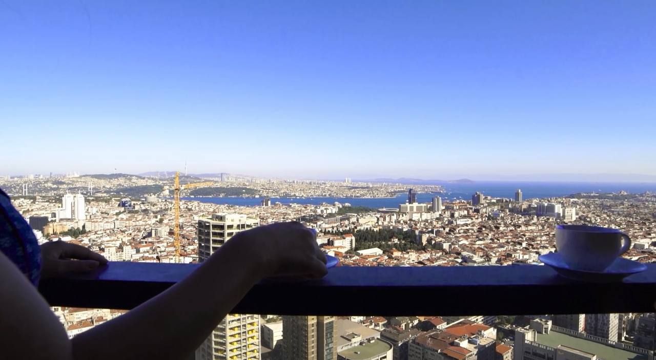 Flat in Istanbul, Turkey, 242 m² - picture 1