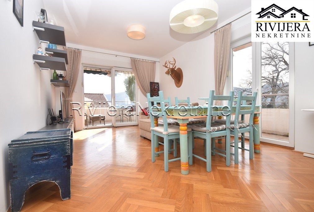 Appartement à Herceg-Novi, Monténégro, 99 m² - image 1