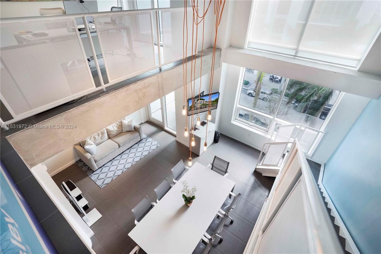 Loft en Miami, Estados Unidos, 110 m² - imagen 1