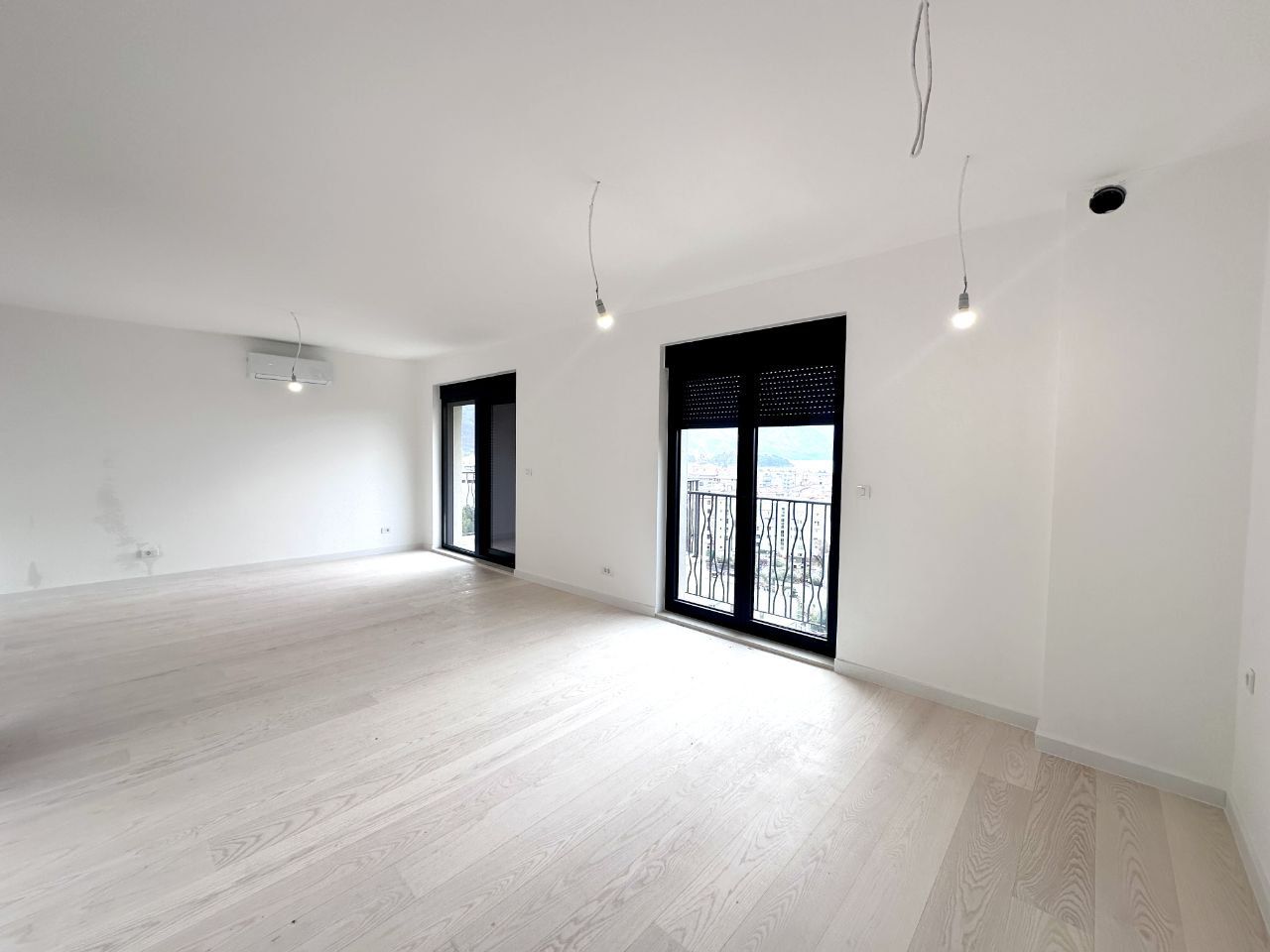 Wohnung in Budva, Montenegro, 80 m² - Foto 1