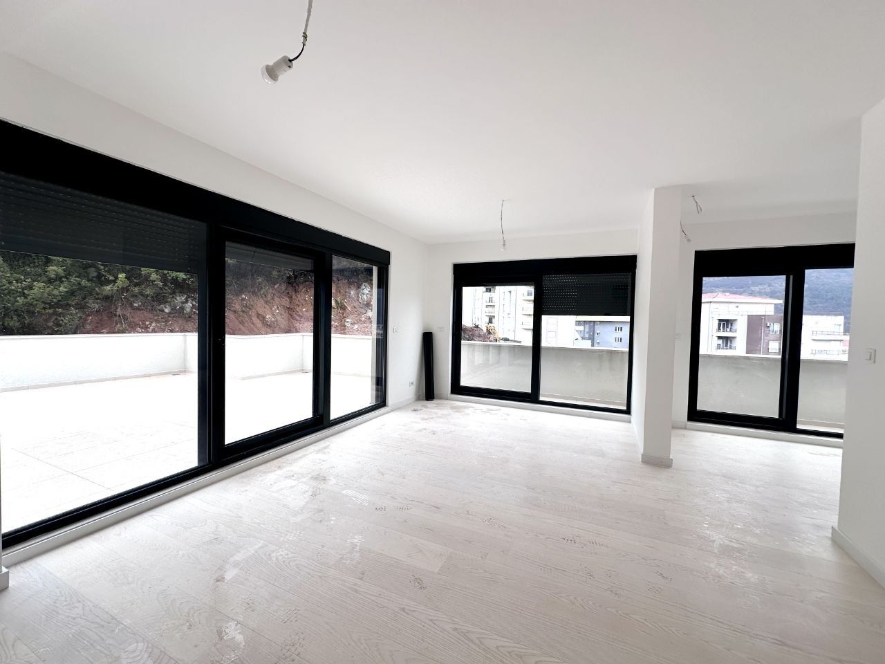 Wohnung in Budva, Montenegro, 146 m² - Foto 1