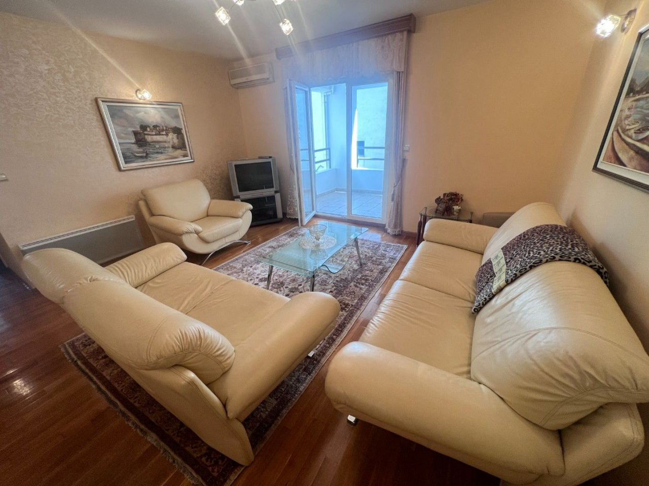 Piso en Budva, Montenegro, 75 m² - imagen 7