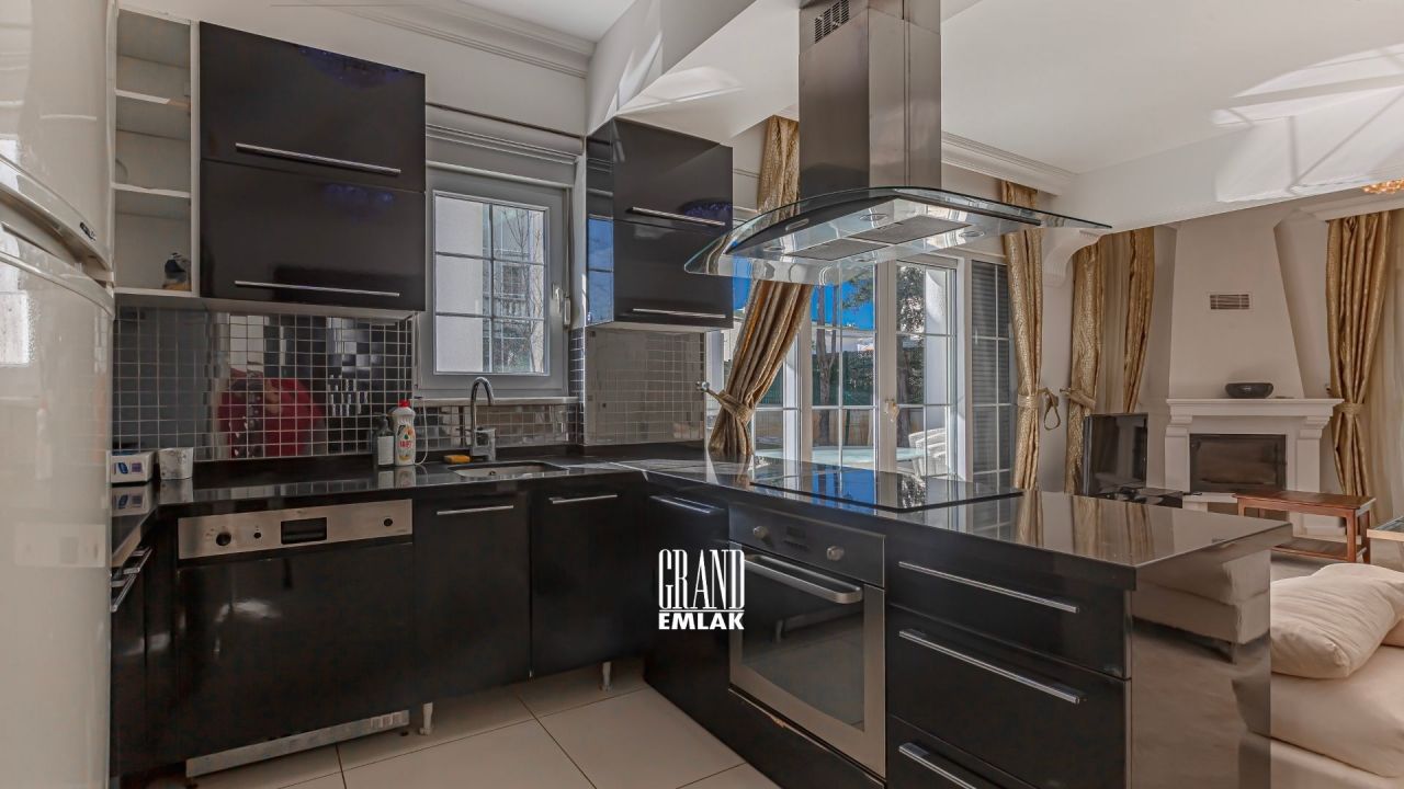 Villa in Antalya, Turkey, 240 m² - picture 12