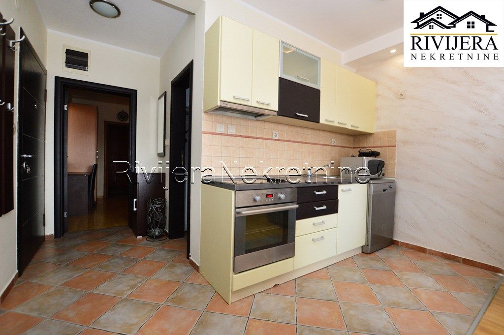 Piso en Herceg-Novi, Montenegro, 74 m² - imagen 7