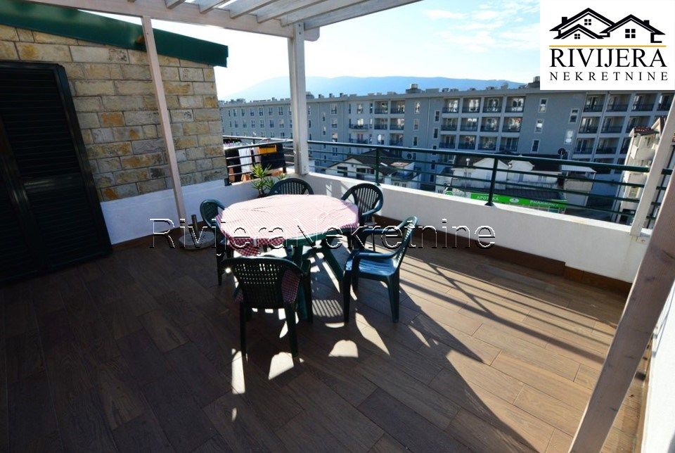 Piso en Herceg-Novi, Montenegro, 74 m² - imagen 9