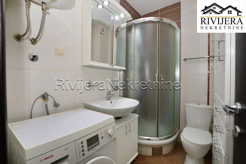 Piso en Herceg-Novi, Montenegro, 74 m² - imagen 14