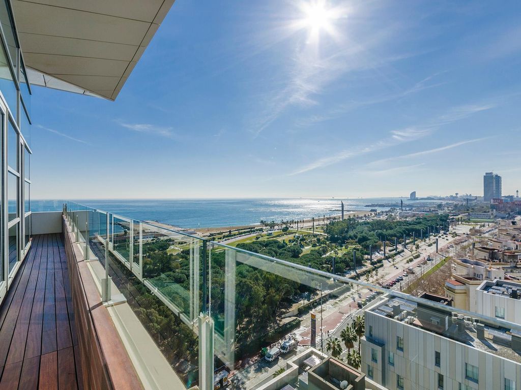 Flat in Barcelona, Spain, 134 m² - picture 1