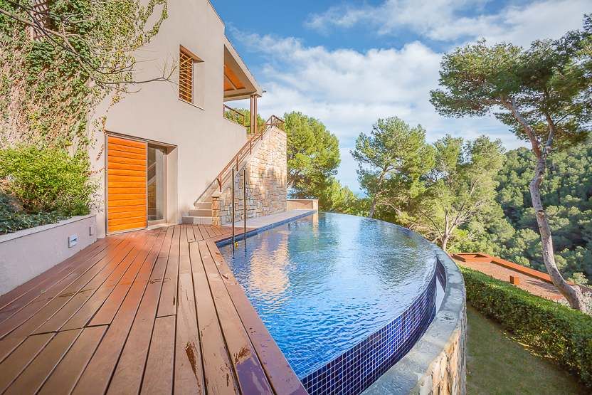 Haus in Costa Brava, Spanien, 283 m² - Foto 1