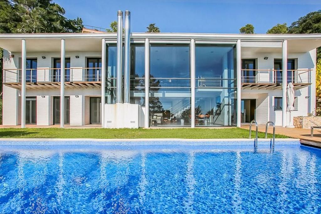 Haus in Costa Brava, Spanien, 434 m² - Foto 1