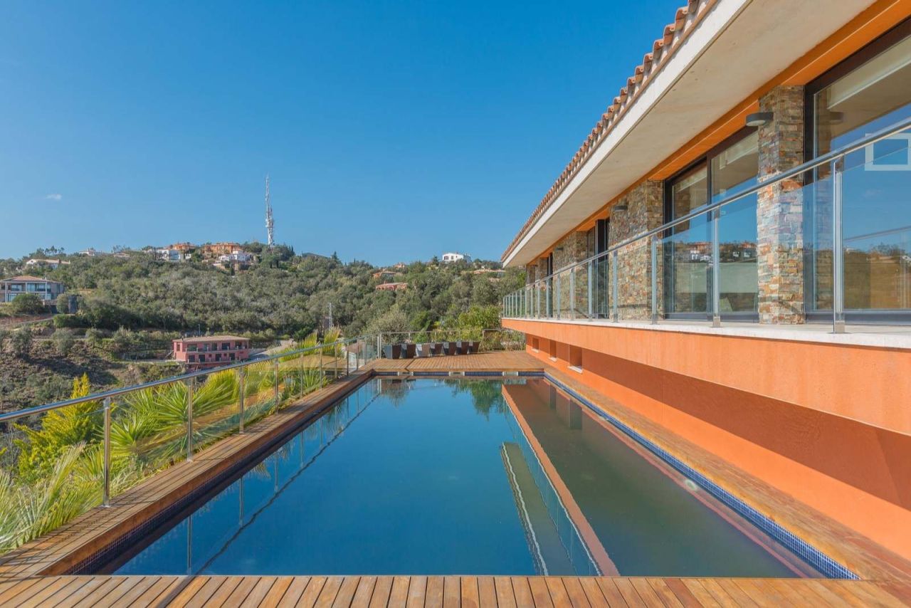 Haus in Costa Brava, Spanien, 800 m² - Foto 1