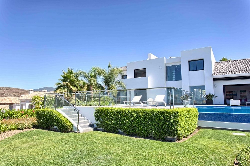 Haus in Costa del Sol, Spanien, 610 m² - Foto 1