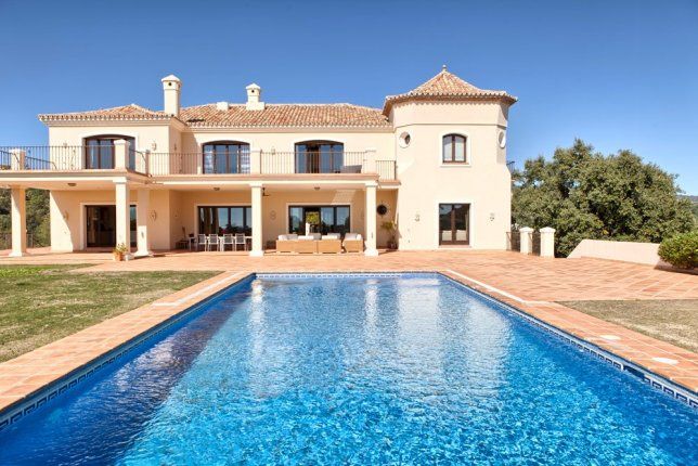 Haus in Costa del Sol, Spanien, 1 169 m² - Foto 1