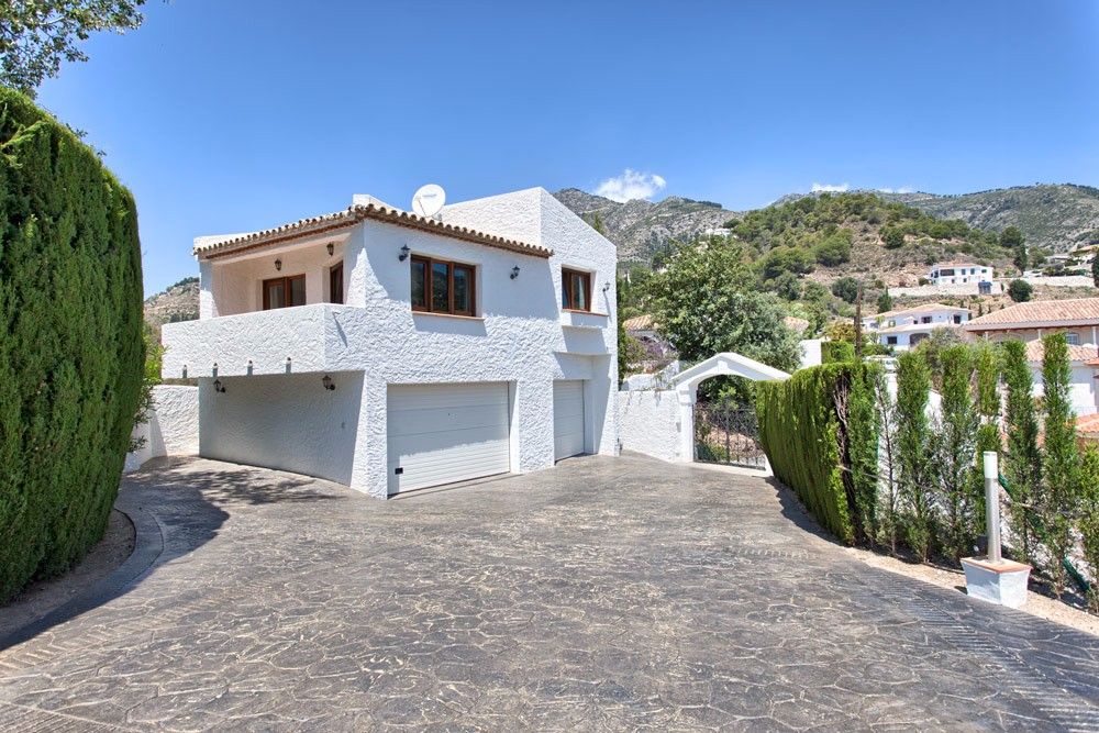 Haus in Costa del Sol, Spanien, 365 m² - Foto 1