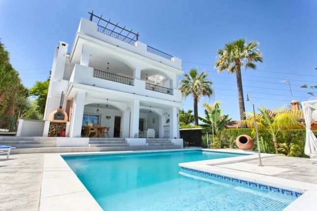 Haus in Costa del Sol, Spanien, 241 m² - Foto 1