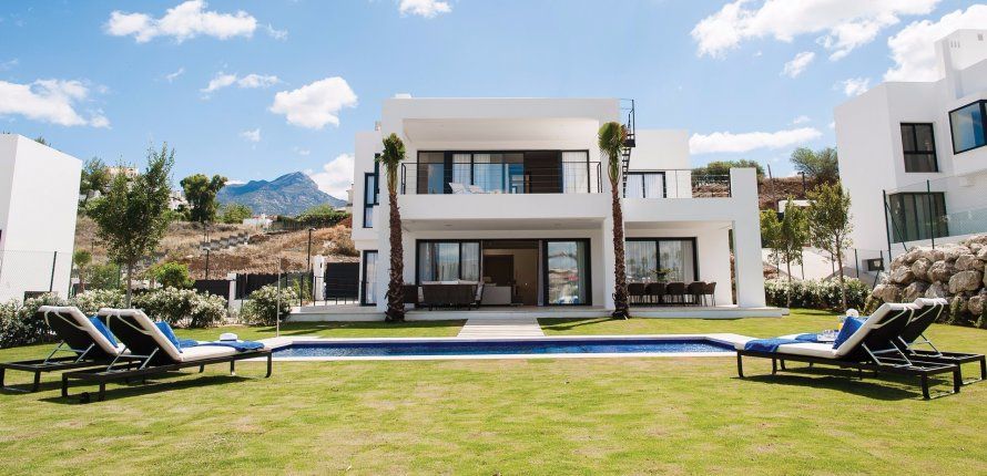 Haus in Costa del Sol, Spanien, 501 m² - Foto 1