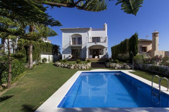 Haus in Costa del Sol, Spanien, 295 m² - Foto 1