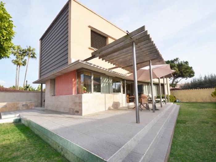 Maison sur la Costa del Maresme, Espagne, 275 m² - image 1