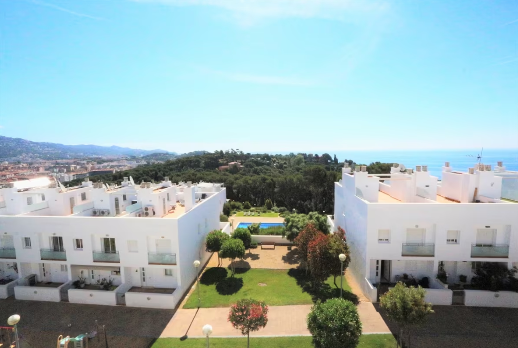 Townhouse on Costa Brava, Spain, 230 m² - picture 1