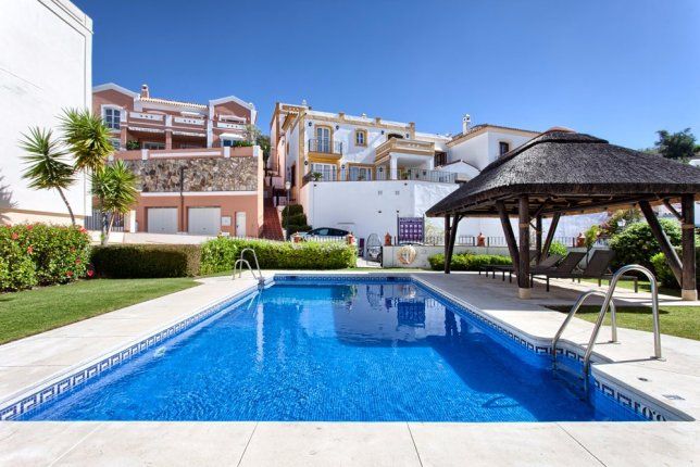 Townhouse on Costa del Sol, Spain, 192 m² - picture 1