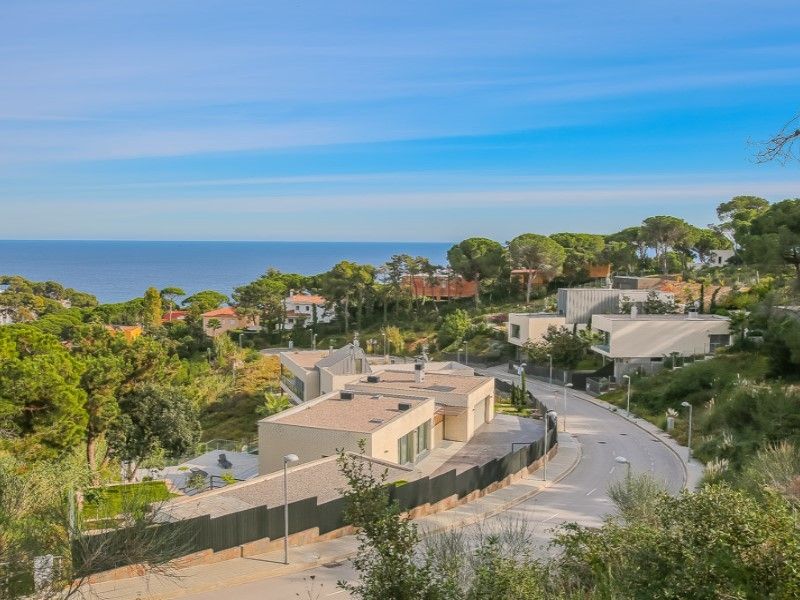 Terrain sur la Costa Brava, Espagne, 1 200 m² - image 1