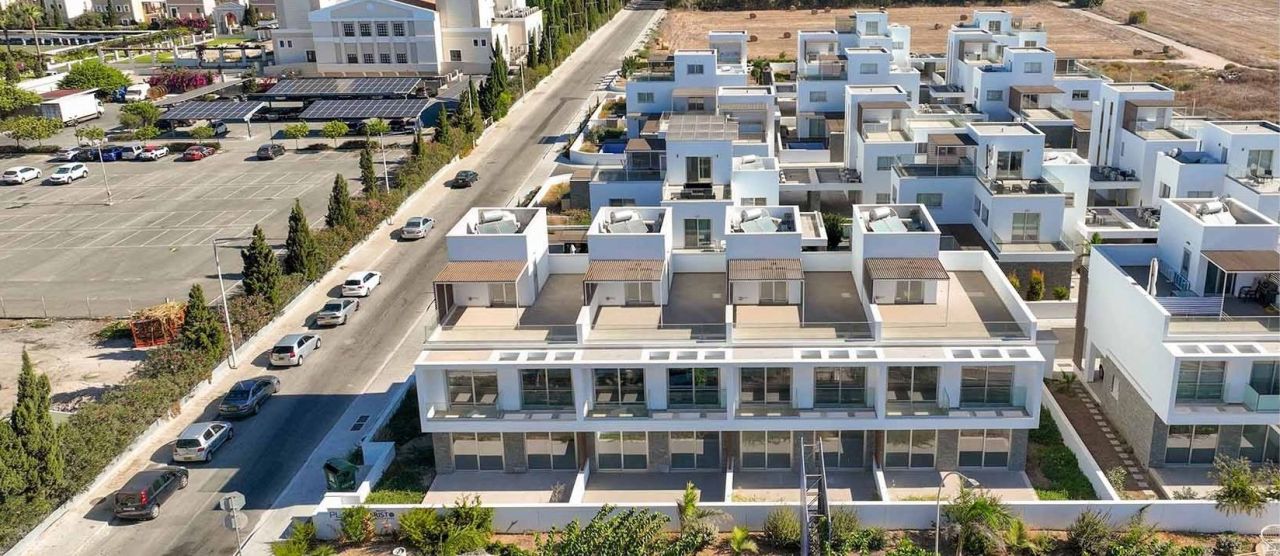 Casa adosada en Pafos, Chipre, 172 m² - imagen 3