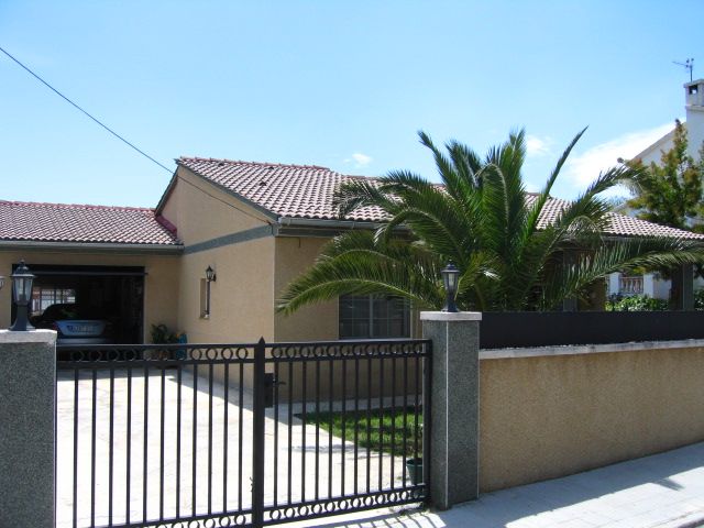 Chalet à Calafell, Espagne, 139 m² - image 2