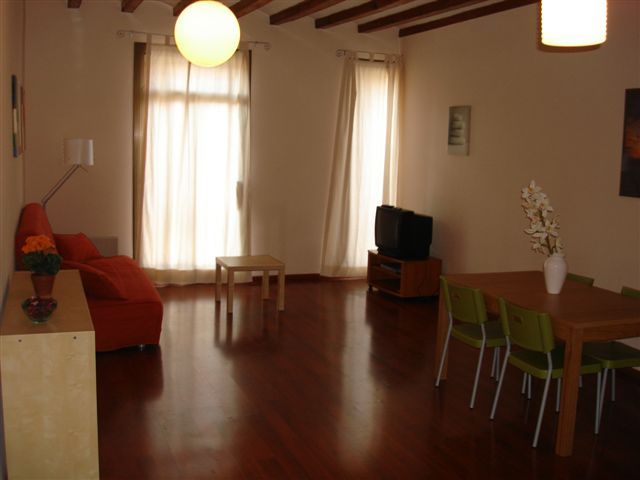 Apartamento en Barcelona, España, 55 m² - imagen 3