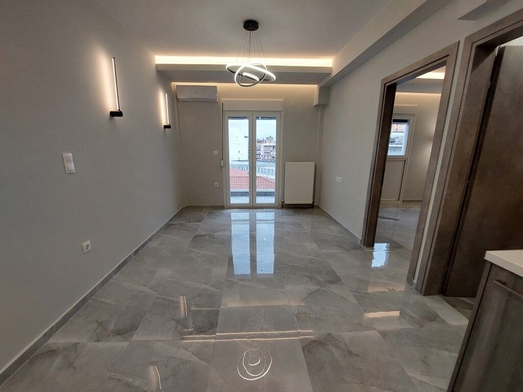 Flat in Thessaloniki, Greece, 40 m² - picture 1