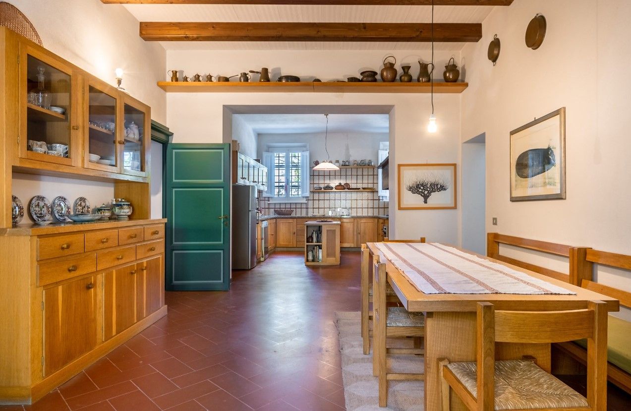 Industrial en Florencia, Italia, 4 700 m² - imagen 4