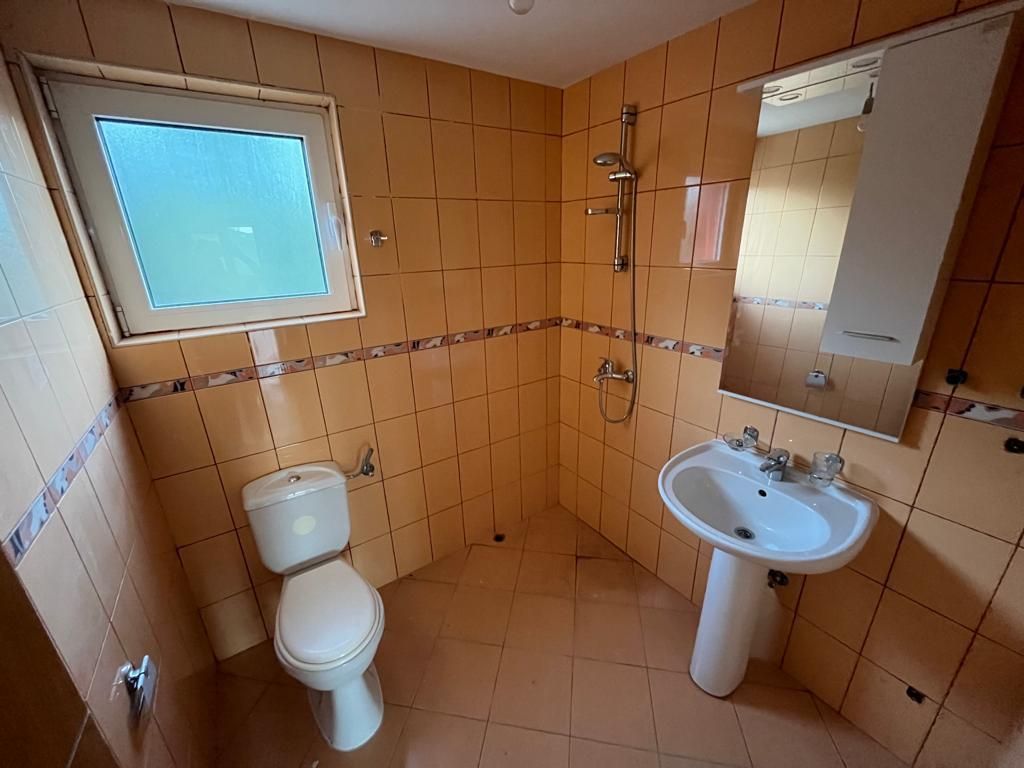 Piso en Lastva, Montenegro, 79 m² - imagen 13