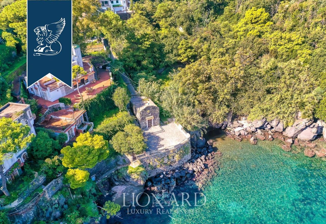 Villa in Ischia, Italien, 450 m² - Foto 1