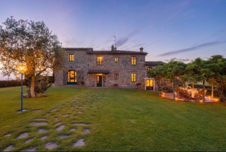 Finca en Montecatini Terme, Italia, 850 m² - imagen 2