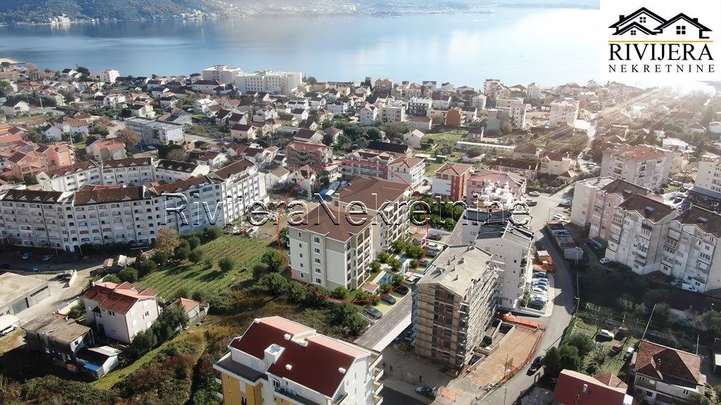 Appartement à Herceg-Novi, Monténégro, 51.36 m² - image 1