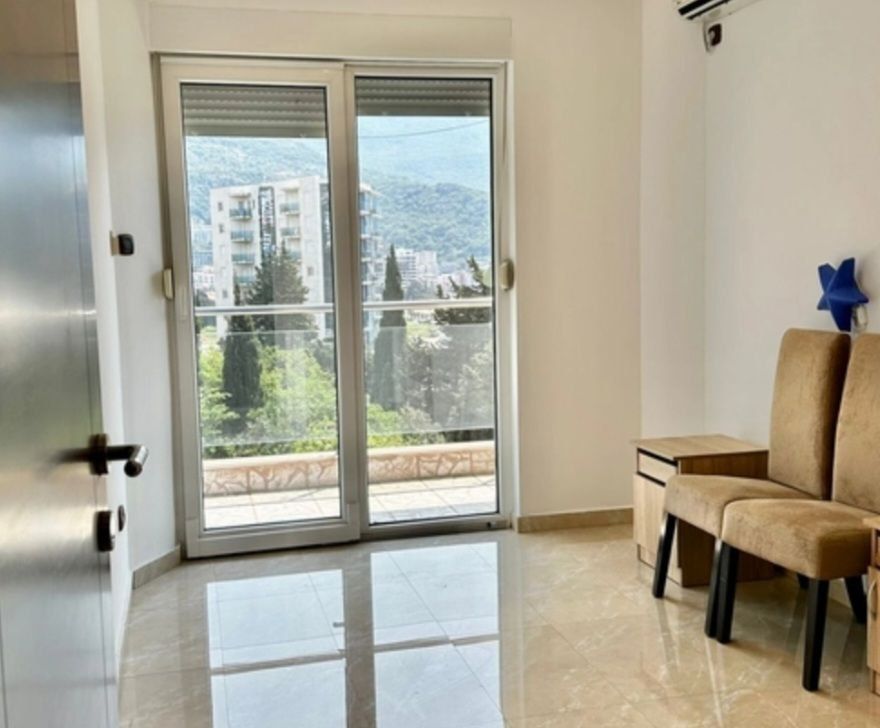 Piso en Budva, Montenegro, 108 m² - imagen 4