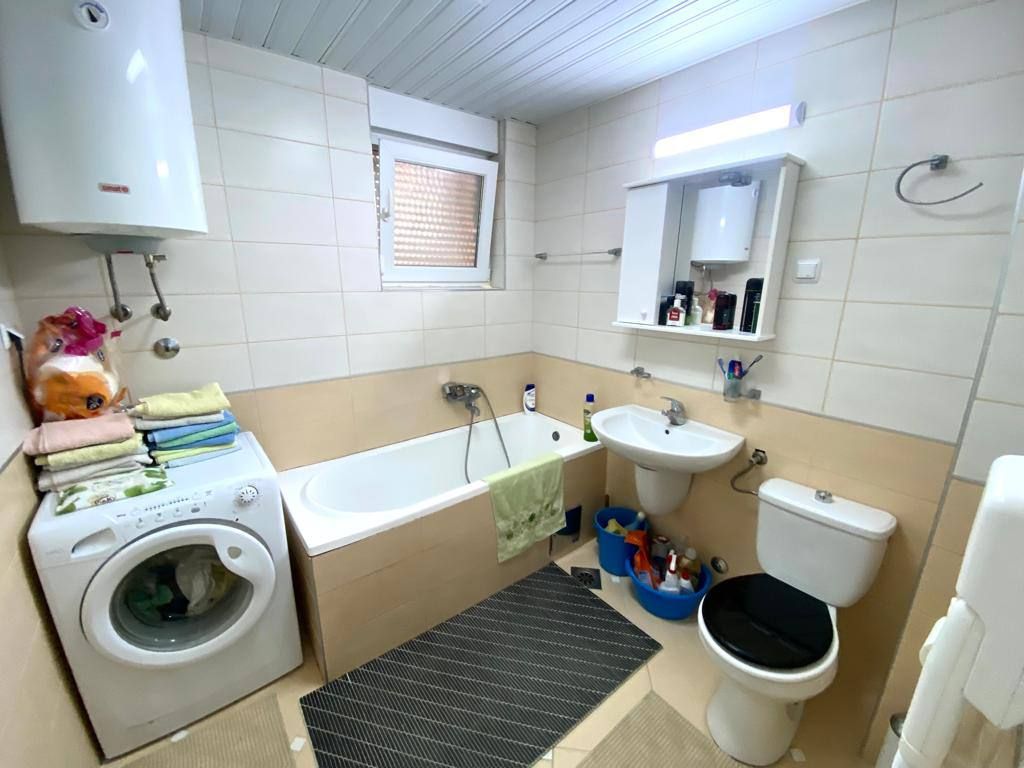 Piso en Budva, Montenegro, 55 m² - imagen 6