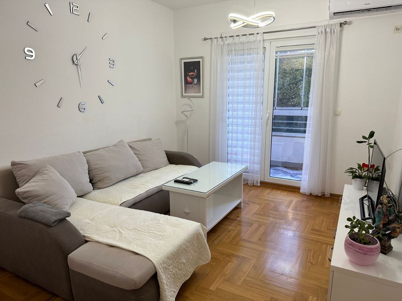 Wohnung in Budva, Montenegro, 42 m² - Foto 1