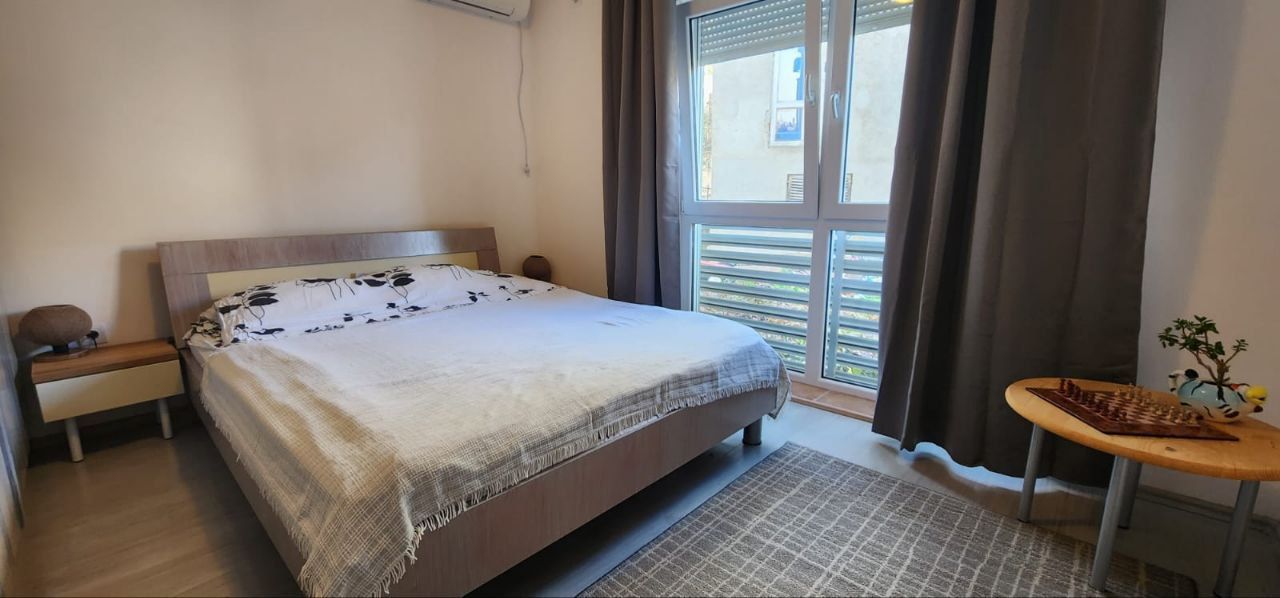 Piso en Budva, Montenegro, 51 m² - imagen 4