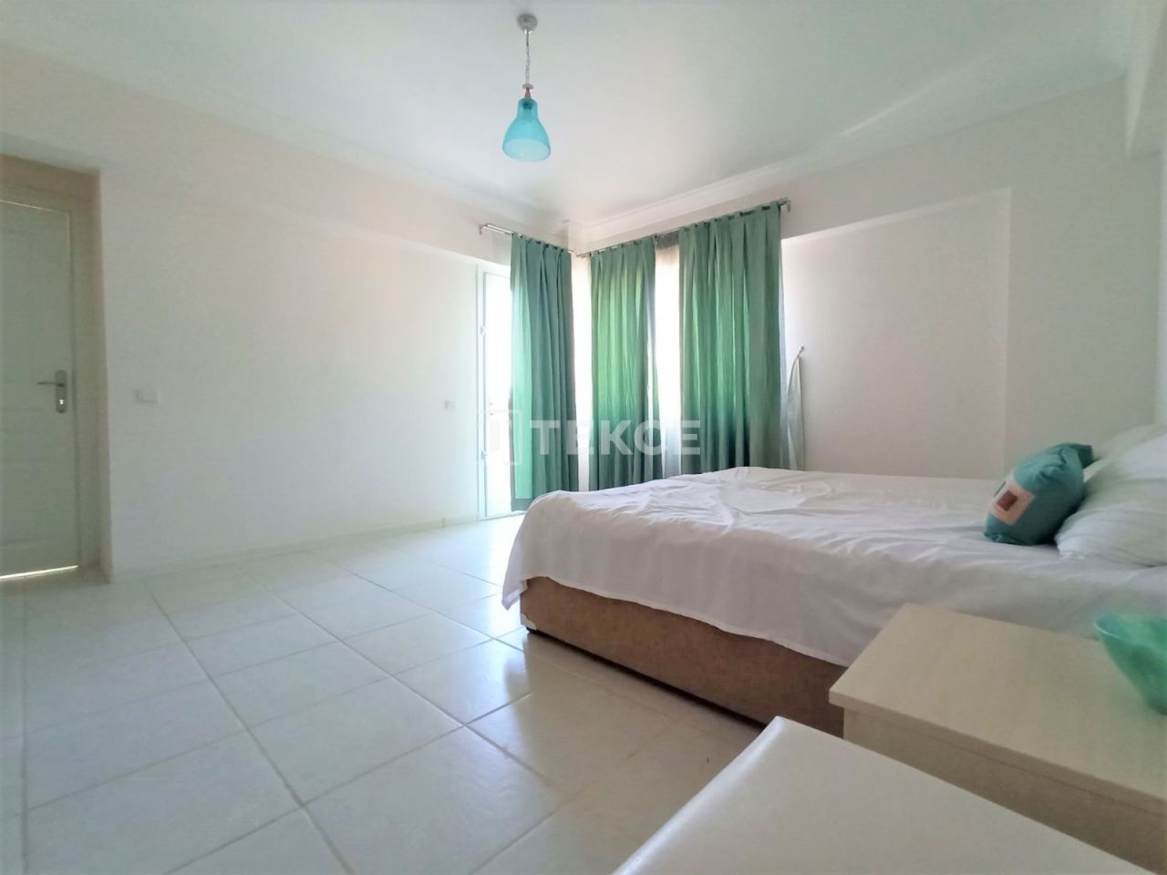 Apartment in Milas, Turkey, 130 m² - picture 17