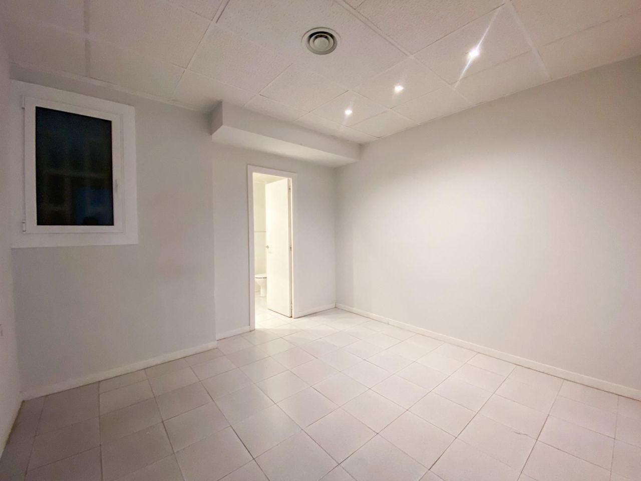 Apartment in Barcelona, Spanien, 63 m² - Foto 8