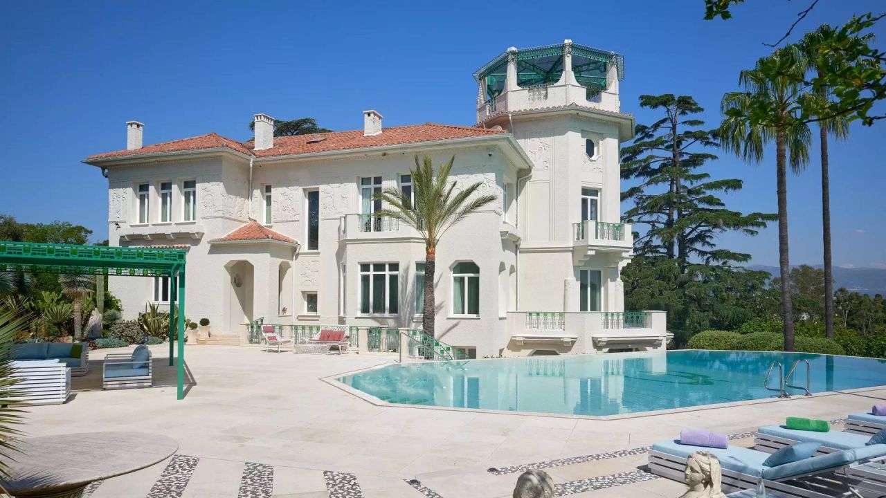Villa au Cap d'Antibes, France, 1 000 m² - image 2