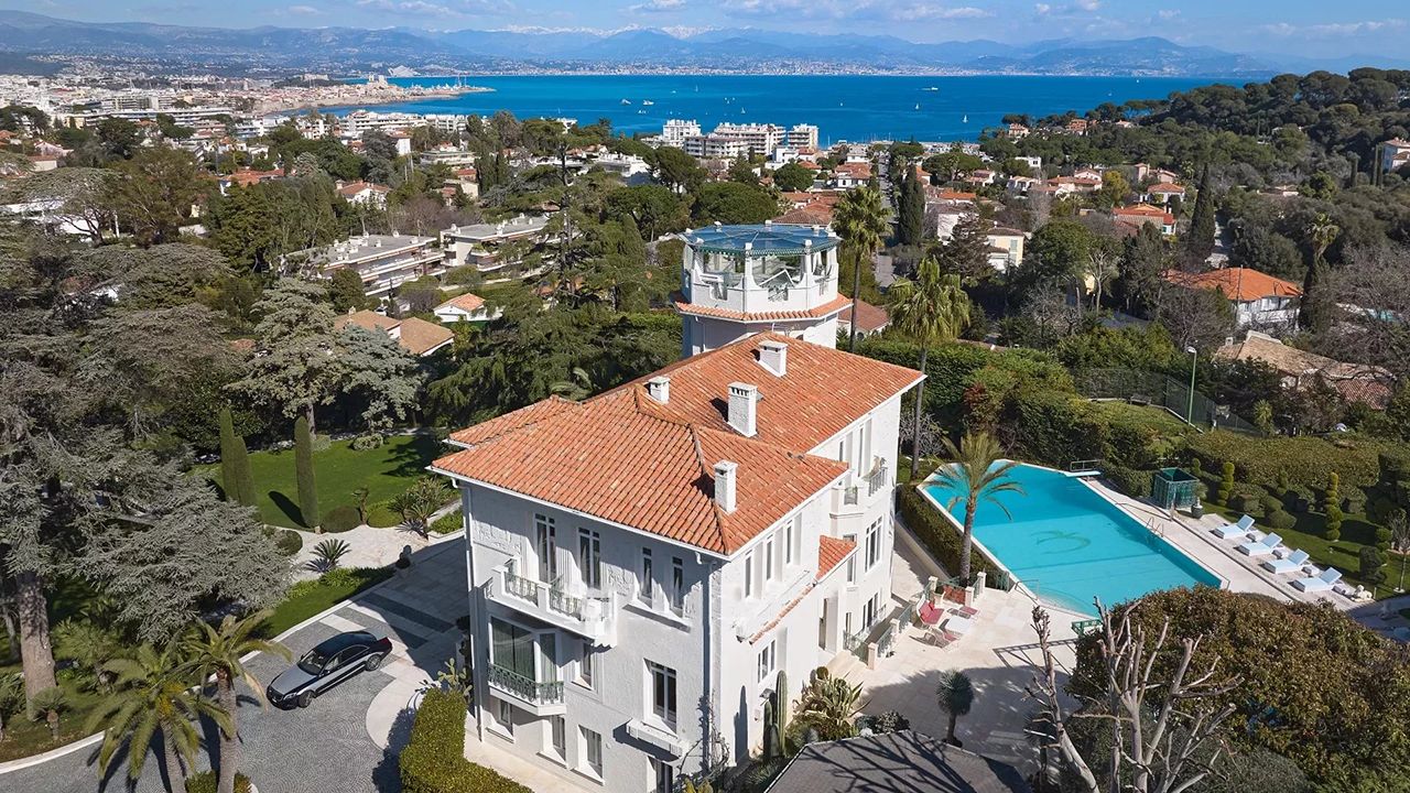 Villa in Cap d'Antibes, Frankreich, 1 000 m² - Foto 1