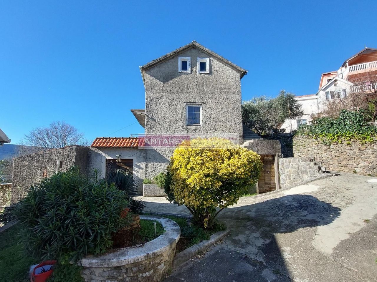 Villa in Herceg-Novi, Montenegro, 306 m² - picture 2