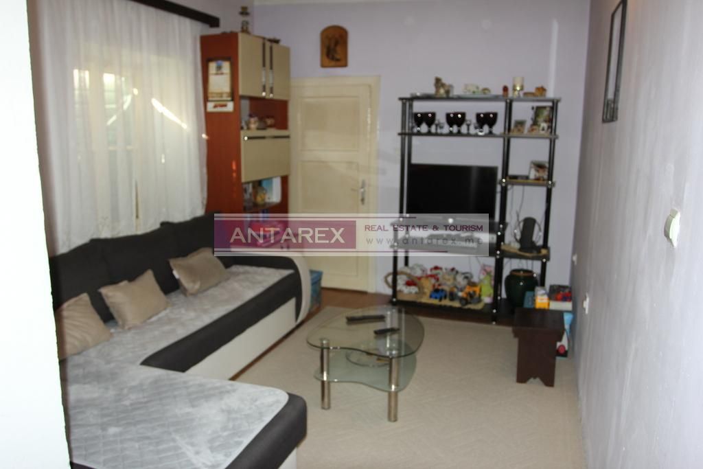 Villa in Bijela, Montenegro, 49 m² - picture 4