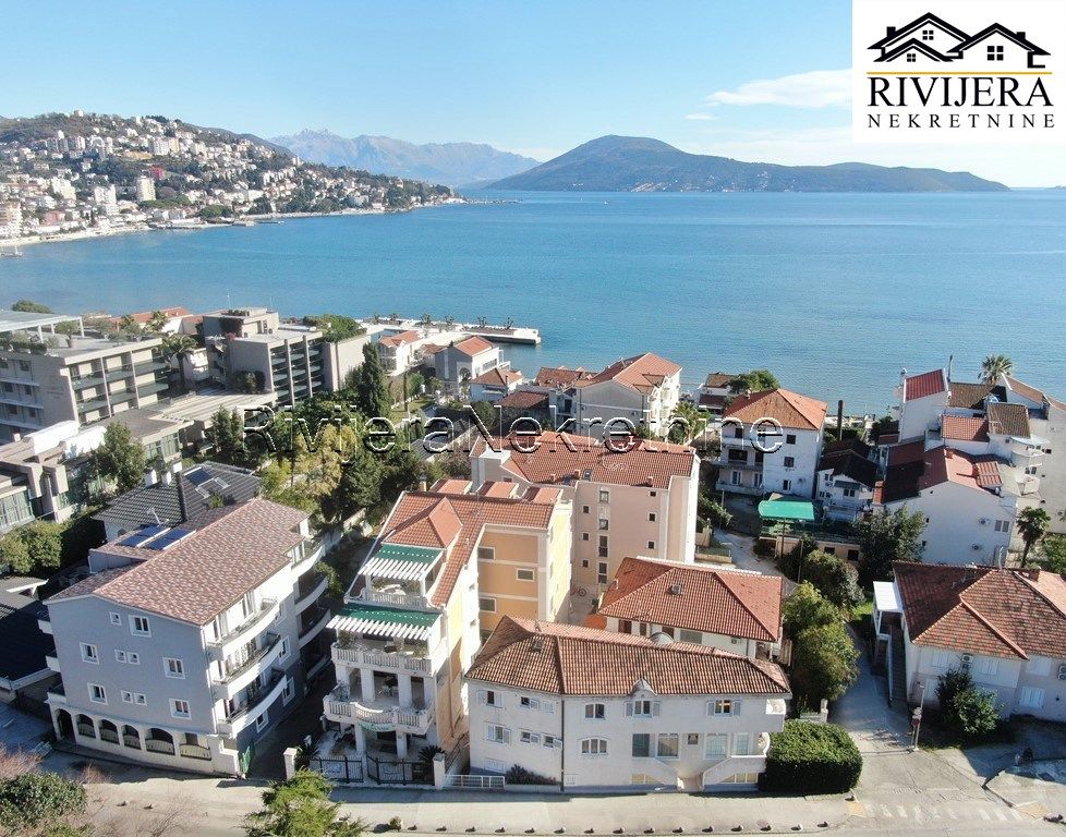 Haus in Herceg-Novi, Montenegro, 236 m² - Foto 2