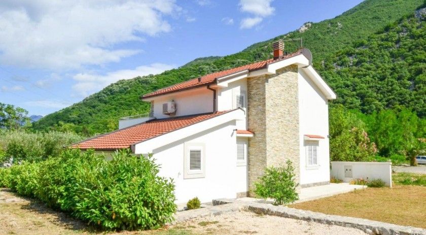 Casa en Kotor, Montenegro, 131 m² - imagen 2