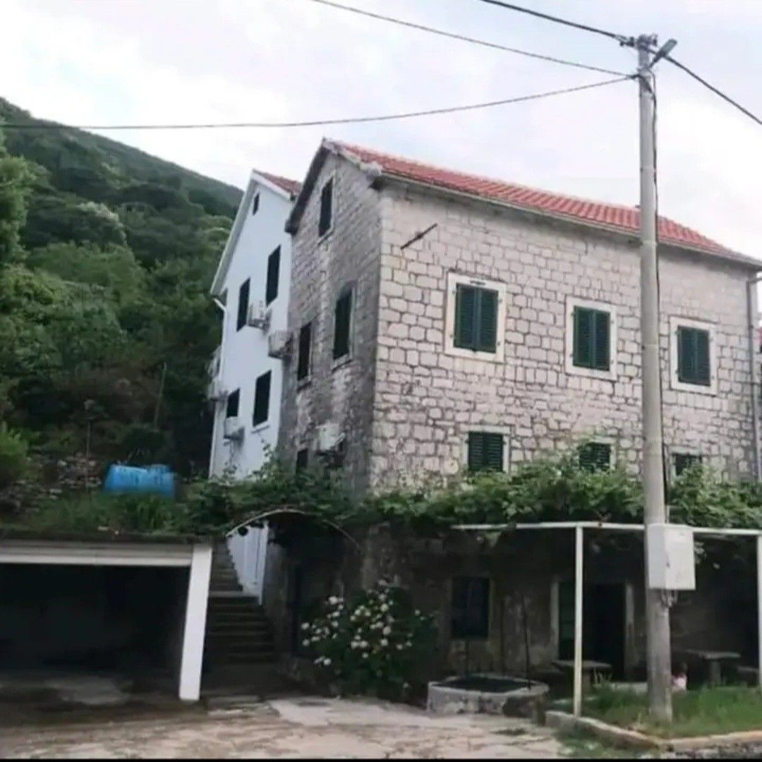 Haus in Morinj, Montenegro, 300 m² - Foto 2