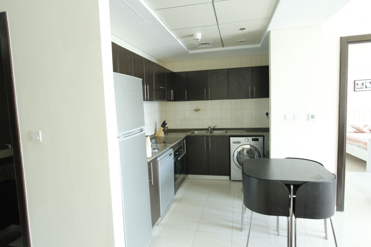 Apartment in Dubai, UAE, 65 m² - picture 14