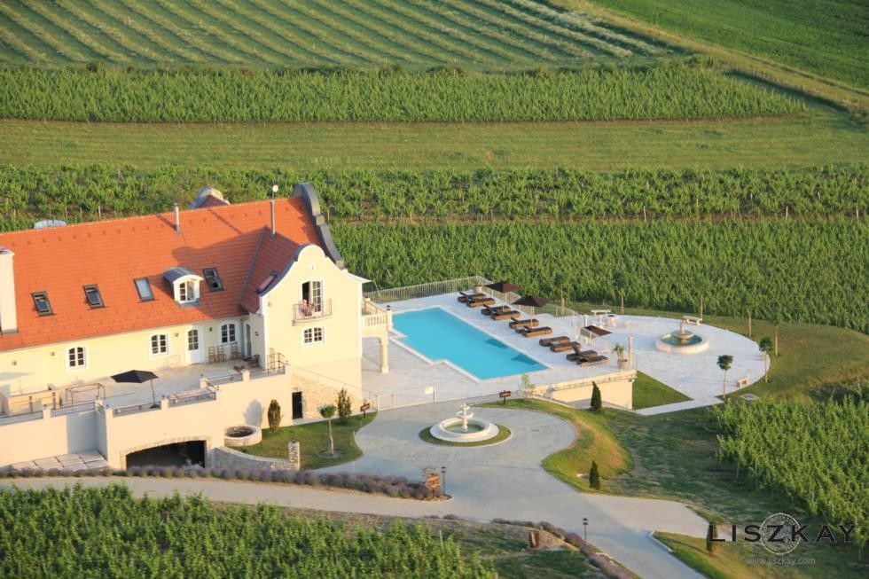 Hotel, albergo Monoszló, Ungheria, 2 437 m² - foto 2