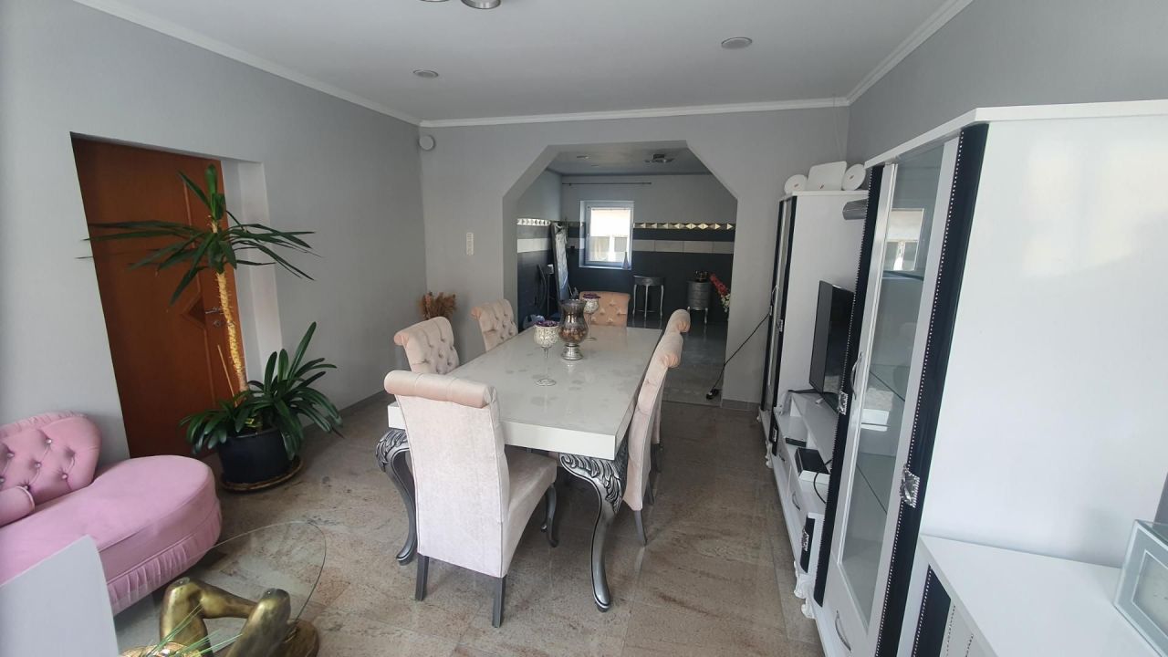 House Waizenkirchen, Austria, 550 m² - picture 13