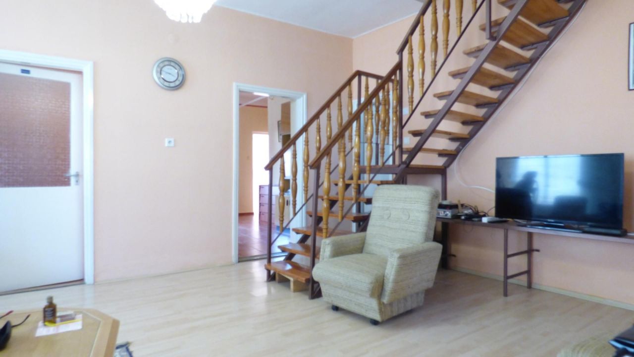 Villa Ötvöskónyi, Hongrie, 155 m² - image 17